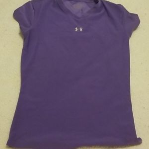 - Under ARMOUR purple workout top L